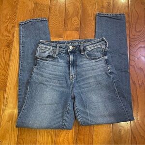 American Eagle High Rise Mom Jeans